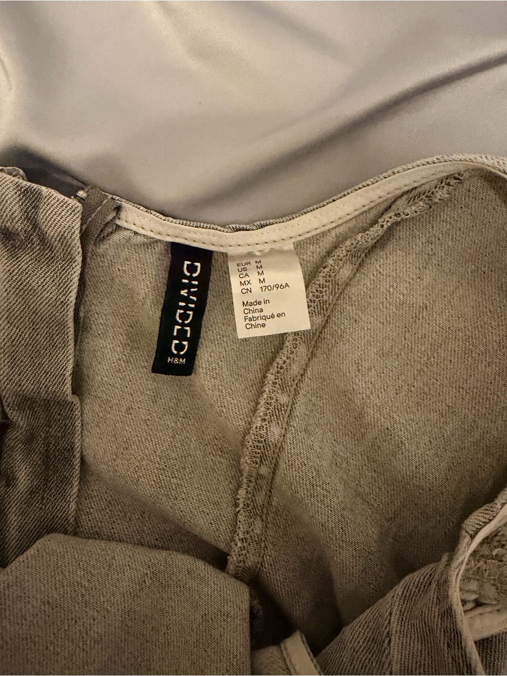 H&M Divided Women’s Light Gray Tank Top